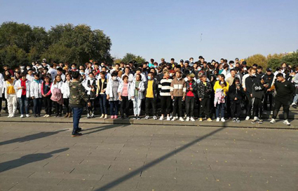 統(tǒng)麗秋季運(yùn)動(dòng)會(huì)，今天我們的心情像天氣一樣晴朗歡快！