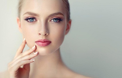 遮斑你要這樣做有效果_沈陽化妝學校