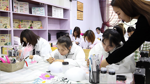 沈陽美甲培訓(xùn)