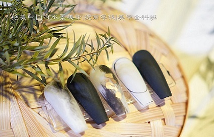 起猛了？沈陽美甲學校學美甲居然這么快