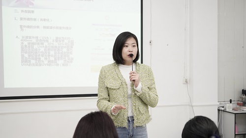 沈陽美容學(xué)校