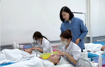 沈陽美容學校：新手美容師必知的話術(shù)技巧