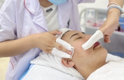 補(bǔ)水保濕哪里要重點(diǎn)？沈陽(yáng)美容學(xué)校