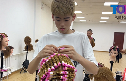 沈陽美發(fā)學校：美發(fā)速成班要學多久