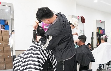 0基礎學美發(fā)的注意事項 沈陽美發(fā)學校 