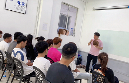 男孩學美發(fā)有前途嗎 沈陽美發(fā)培訓班