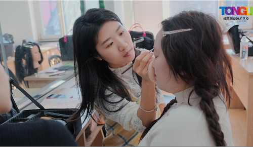 沈陽(yáng)化妝培訓(xùn)機(jī)構(gòu)