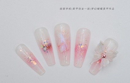 沈陽美甲學(xué)校 夢(mèng)幻蝴蝶美甲美的出乎意料