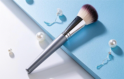 沈陽化妝學校哪家好？統(tǒng)麗學校可以參考一下