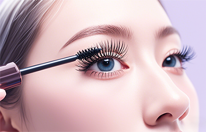 睫毛膏天天用可以用多久，每天都用可以嗎_沈陽化妝學(xué)校