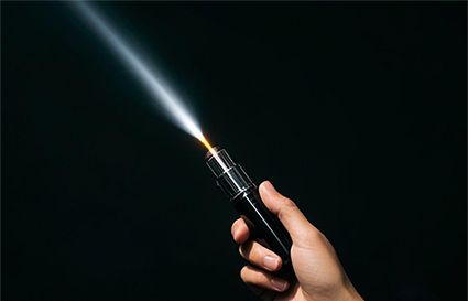 全黑背景拍攝有哪些技巧？沈陽(yáng)攝影學(xué)校