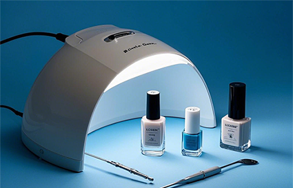 學美甲究竟要學什么 沈陽美甲學校說說美甲要點