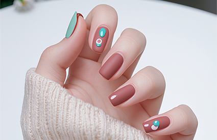 沈陽美甲學(xué)校-美甲封層后亮度不夠？不持久？