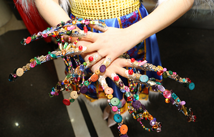 現(xiàn)在學(xué)美甲還掙錢嗎_沈陽美甲學(xué)校