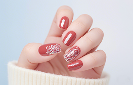 美甲貼片的使用方法_沈陽(yáng)美甲學(xué)校