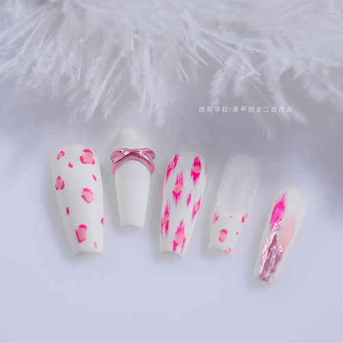 沈陽美甲學(xué)校