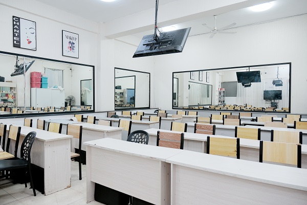 學(xué)校環(huán)境