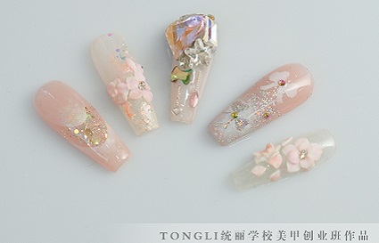 美甲學(xué)徒一般多久出師？