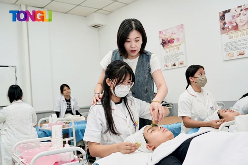 沈陽(yáng)美容學(xué)校